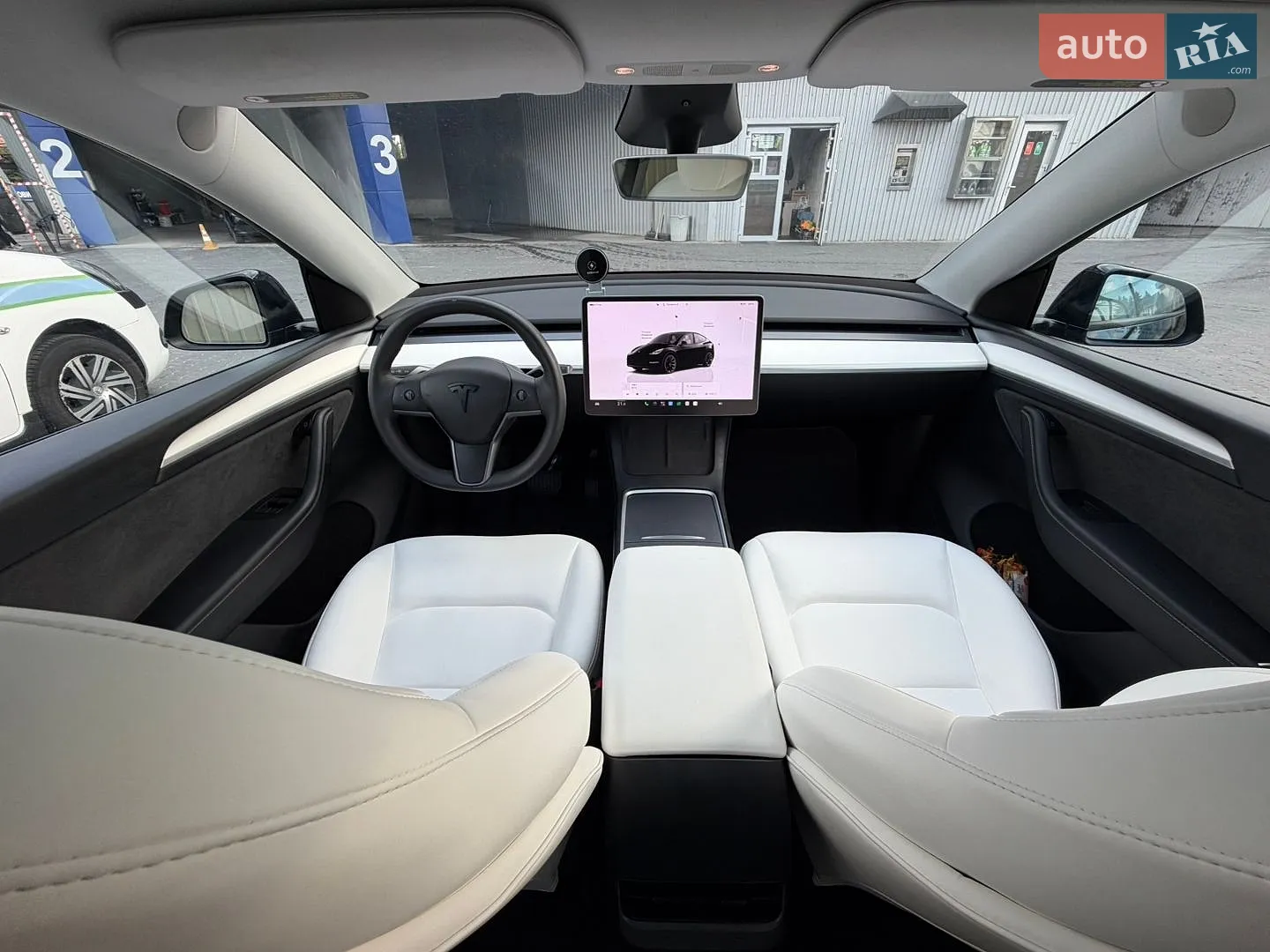 2024 Tesla Model Y - мініатюра 31