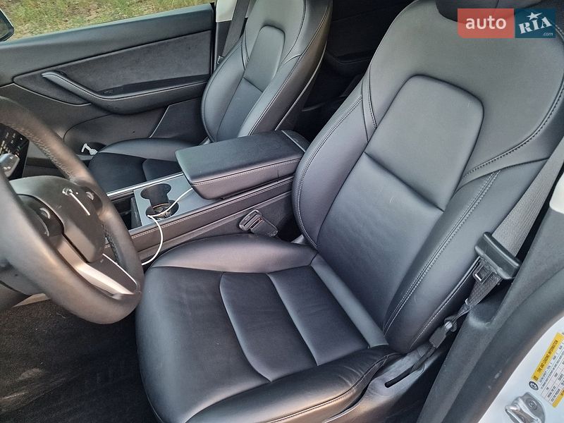 Внедорожник / Кроссовер Tesla Model Y 2022 в Черкассах