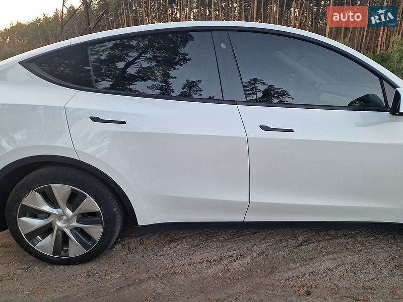Внедорожник / Кроссовер Tesla Model Y 2022 в Черкассах