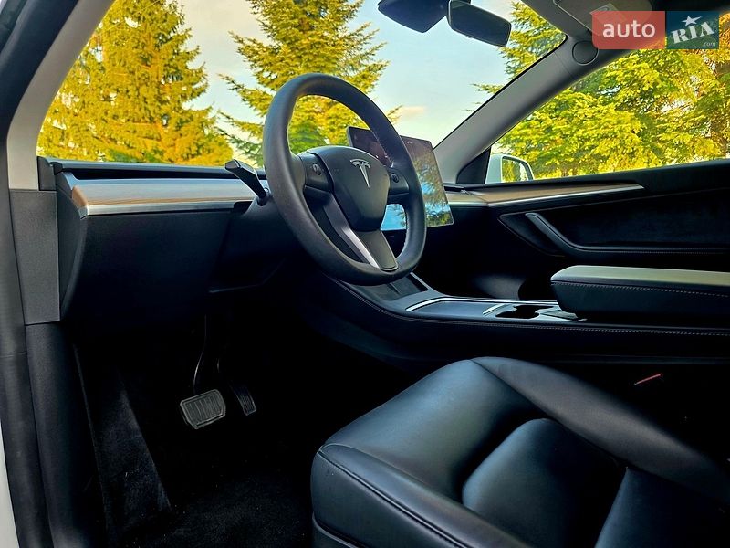 Позашляховик / Кросовер Tesla Model Y 2021 в Самборі фото 25 Позашляховик / Кросовер Tesla Model Y 2021 в Самборі