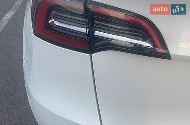 Внедорожник / Кроссовер Tesla Model Y 2021 в Львове