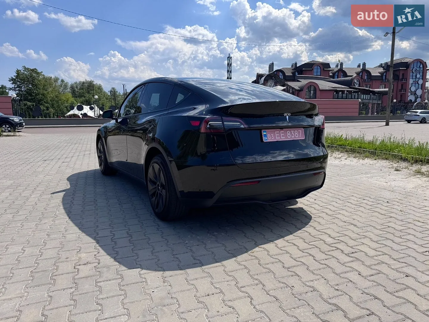 2024 Tesla Model Y - мініатюра 10