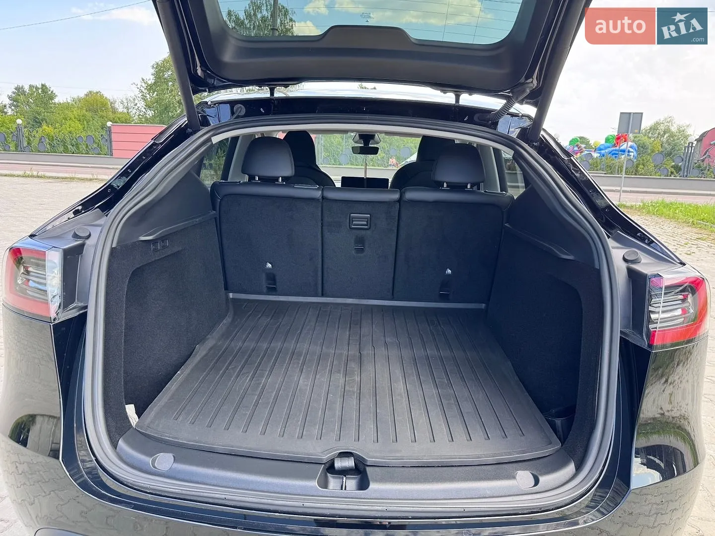 2024 Tesla Model Y - мініатюра 22