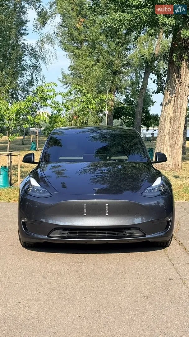 2024 Tesla Model Y - мініатюра 3