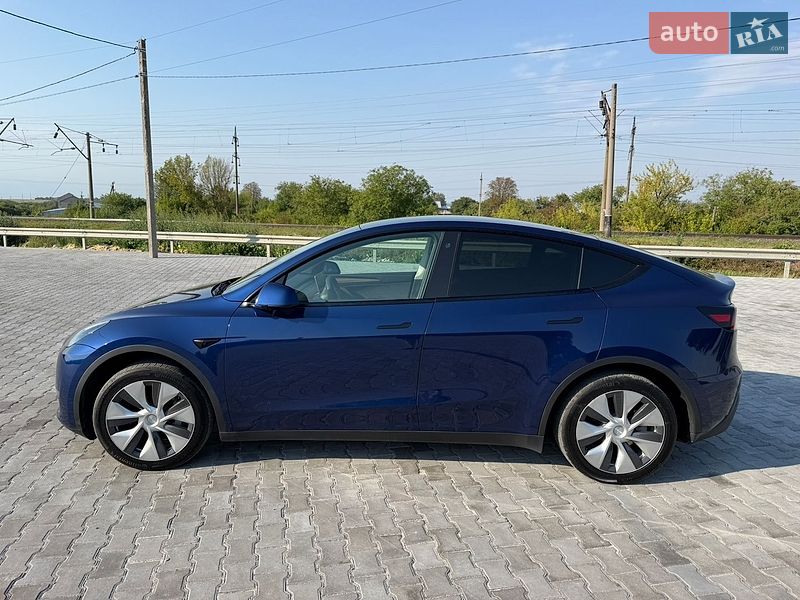 Внедорожник / Кроссовер Tesla Model Y 2023 в Золочеве фото 9 Внедорожник / Кроссовер Tesla Model Y 2023 в Золочеве