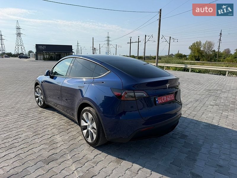 Внедорожник / Кроссовер Tesla Model Y 2023 в Золочеве фото 8 Внедорожник / Кроссовер Tesla Model Y 2023 в Золочеве