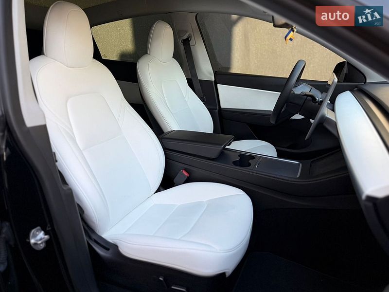Позашляховик / Кросовер Tesla Model Y 2022 в Харкові