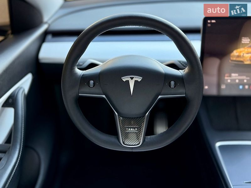 Внедорожник / Кроссовер Tesla Model Y 2022 в Харькове