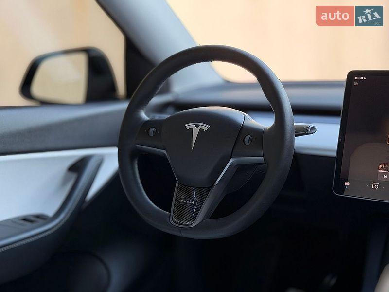 Внедорожник / Кроссовер Tesla Model Y 2022 в Харькове