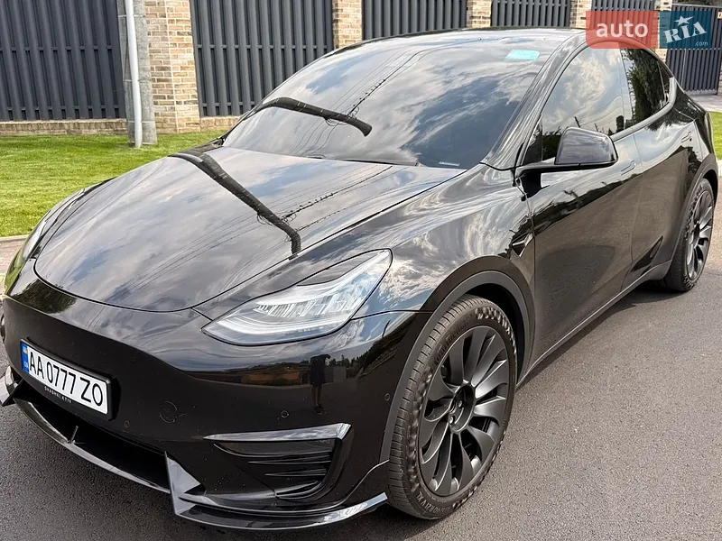 Tesla Model Y 2020