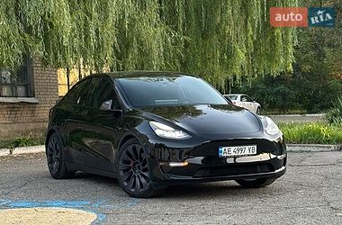 Внедорожник / Кроссовер Tesla Model Y 2020 в Днепре
