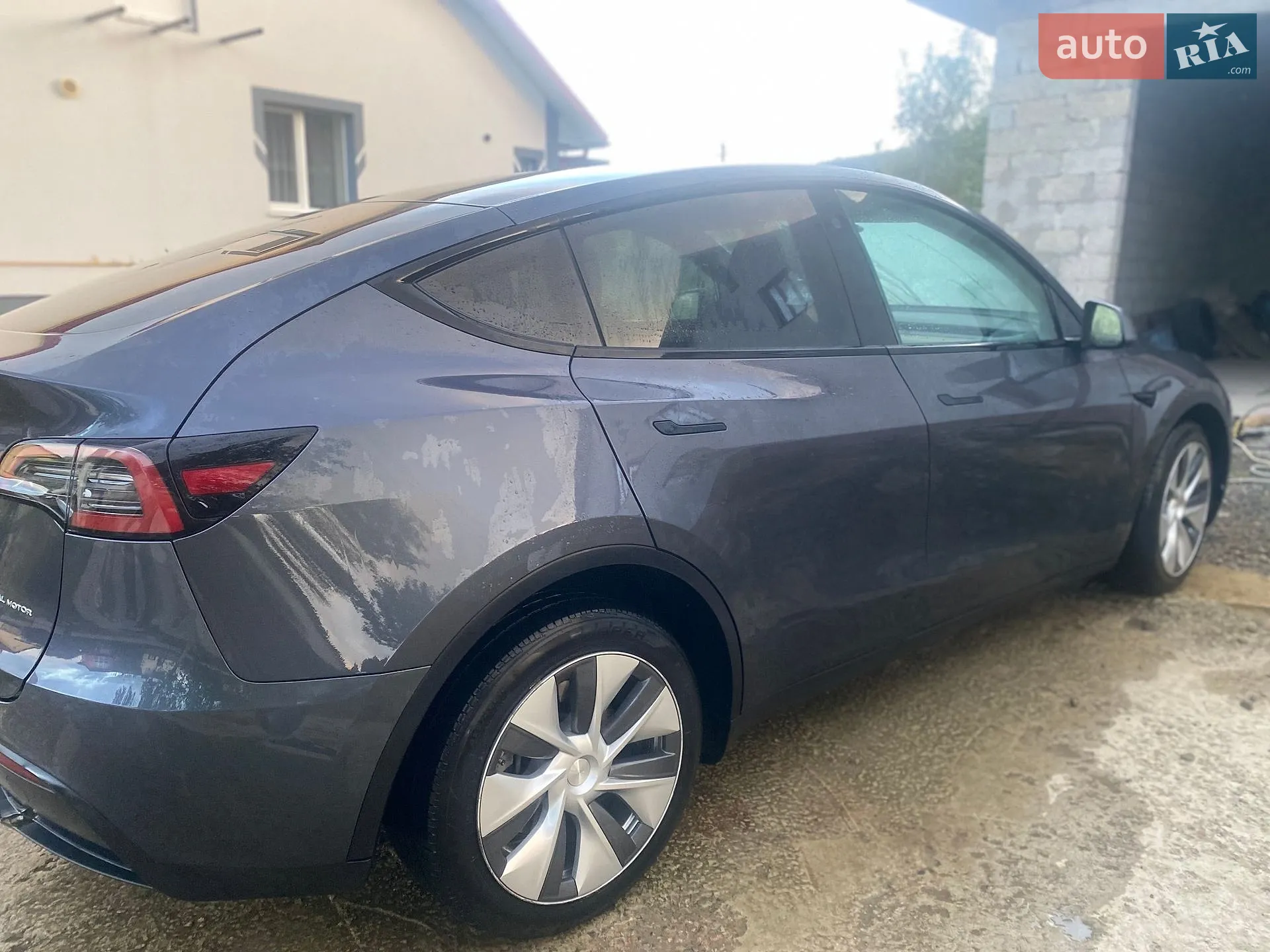 2022 Tesla Model Y - мініатюра 3