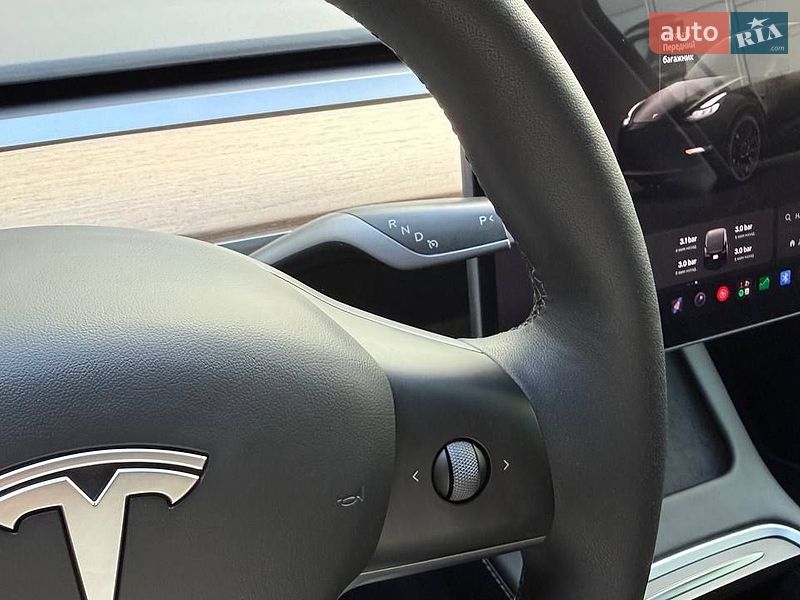 Позашляховик / Кросовер Tesla Model Y 2023 в Києві