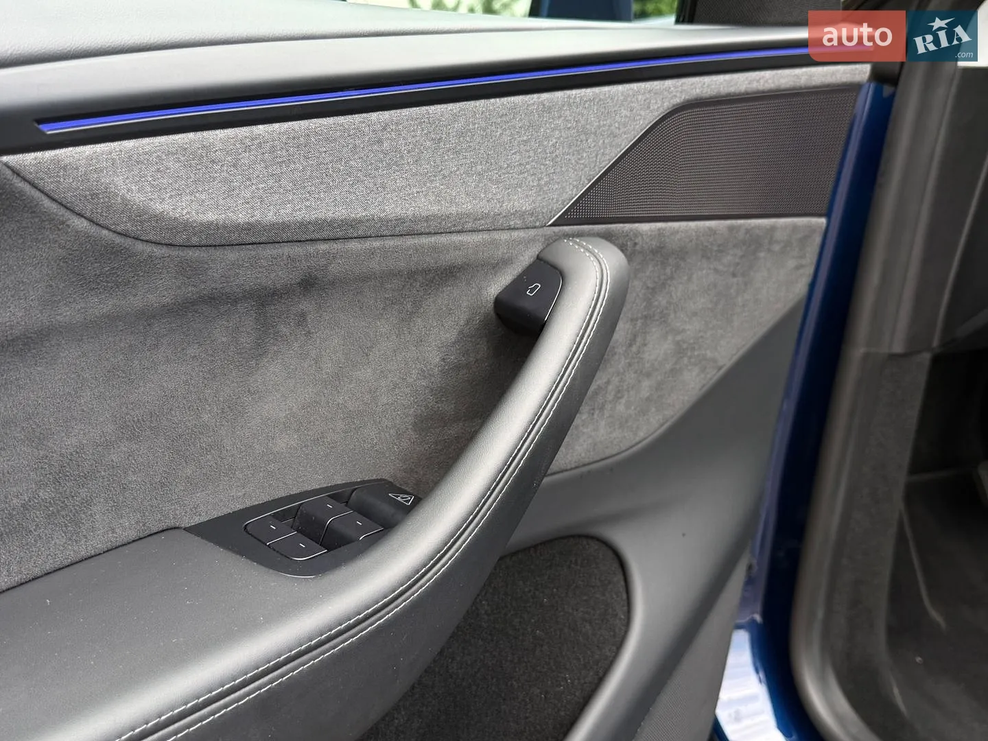 2025 Tesla Model Y - мініатюра 65