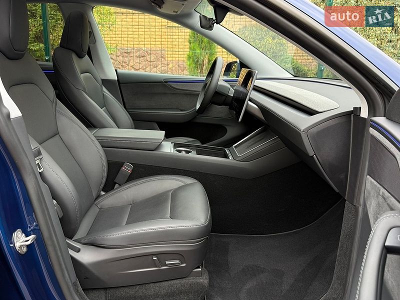 Позашляховик / Кросовер Tesla Model Y 2025 в Рівному фото 83 Позашляховик / Кросовер Tesla Model Y 2025 в Рівному