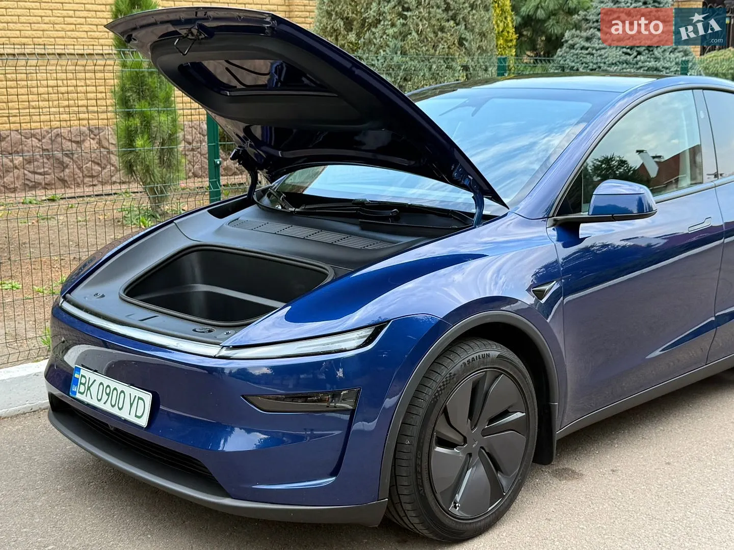 2025 Tesla Model Y - мініатюра 117