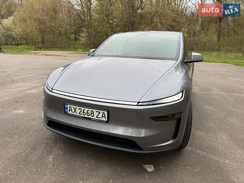 Позашляховик / Кросовер Tesla Model Y 2025 в Харкові