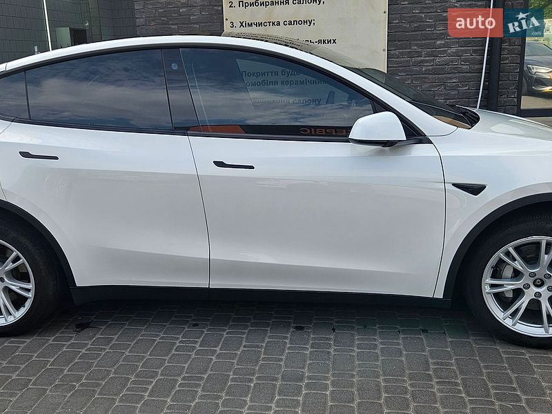 Внедорожник / Кроссовер Tesla Model Y 2022 в Белой Церкви