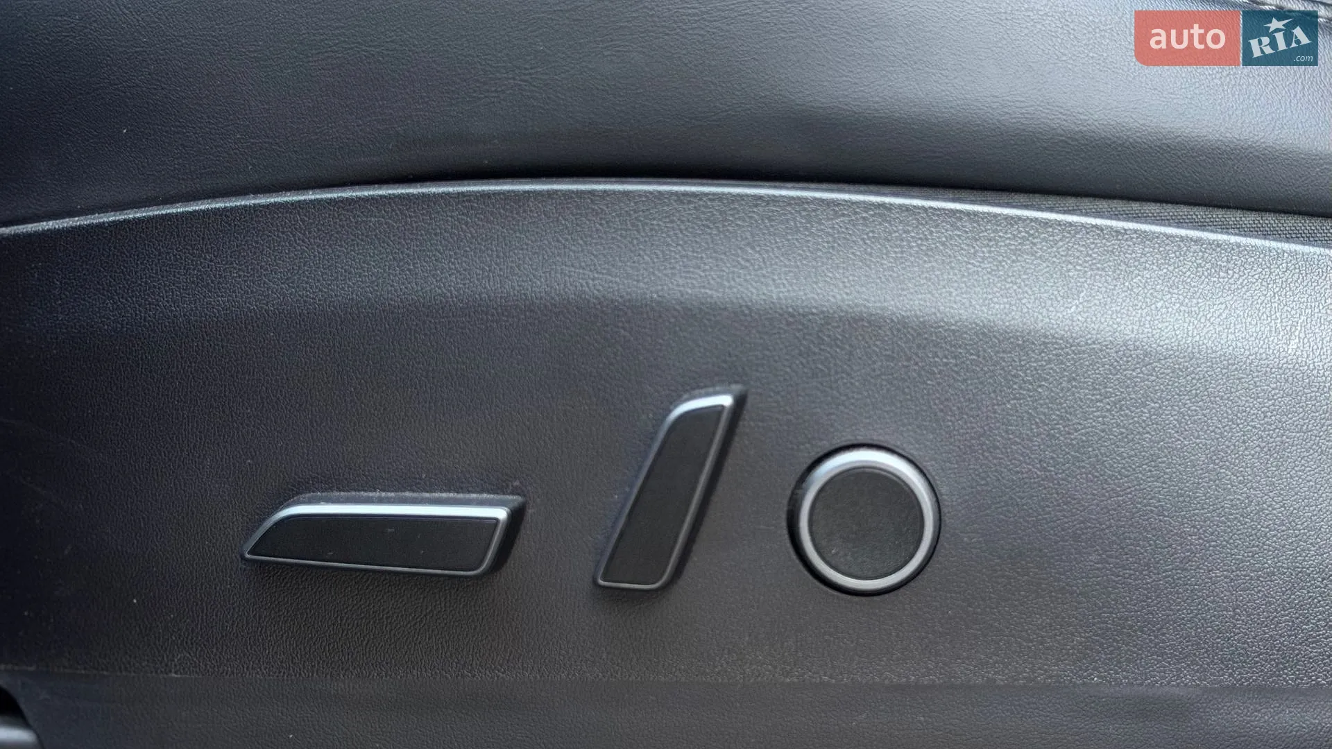 2022 Tesla Model Y - мініатюра 39