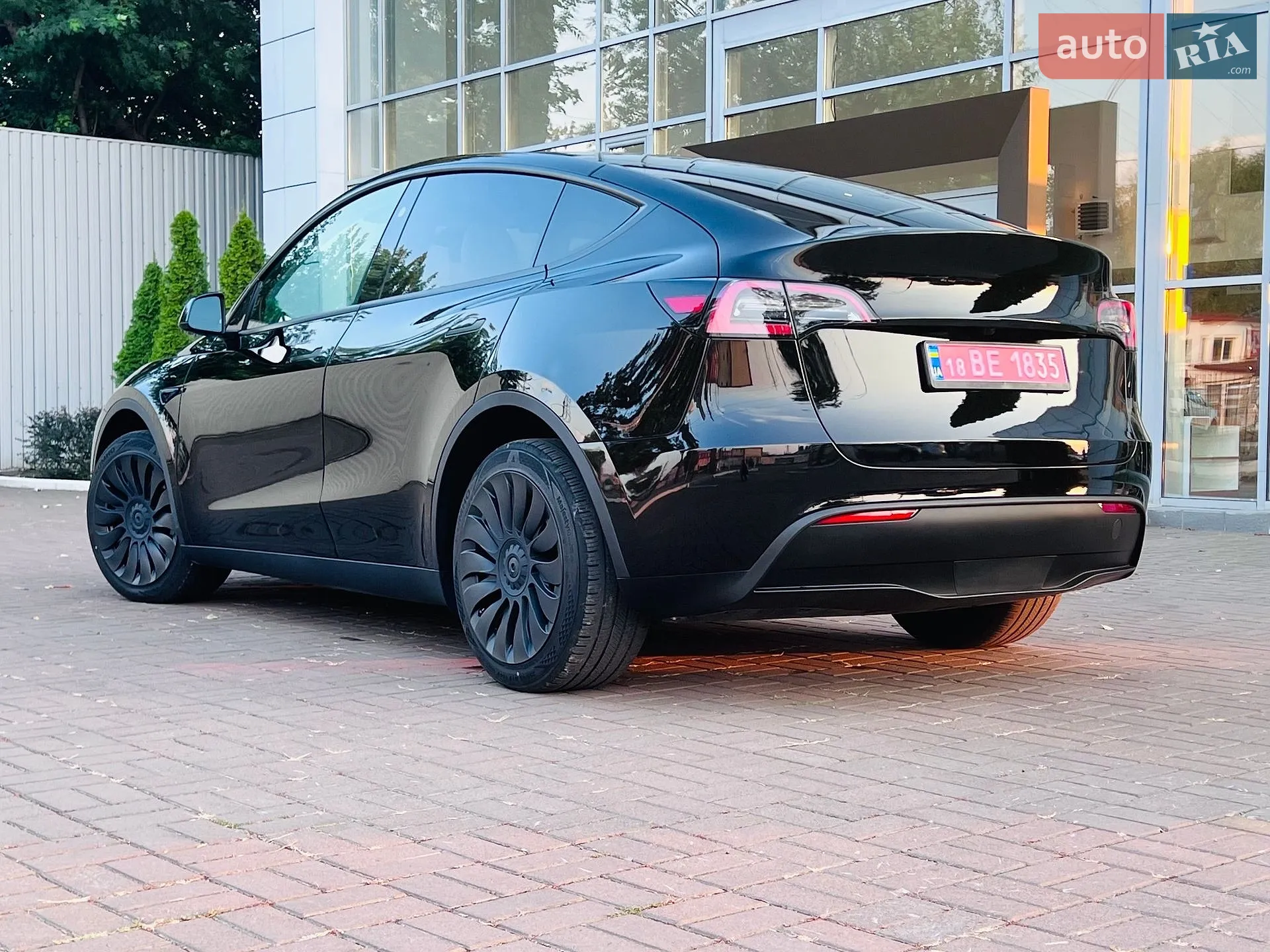 2024 Tesla Model Y - мініатюра 2