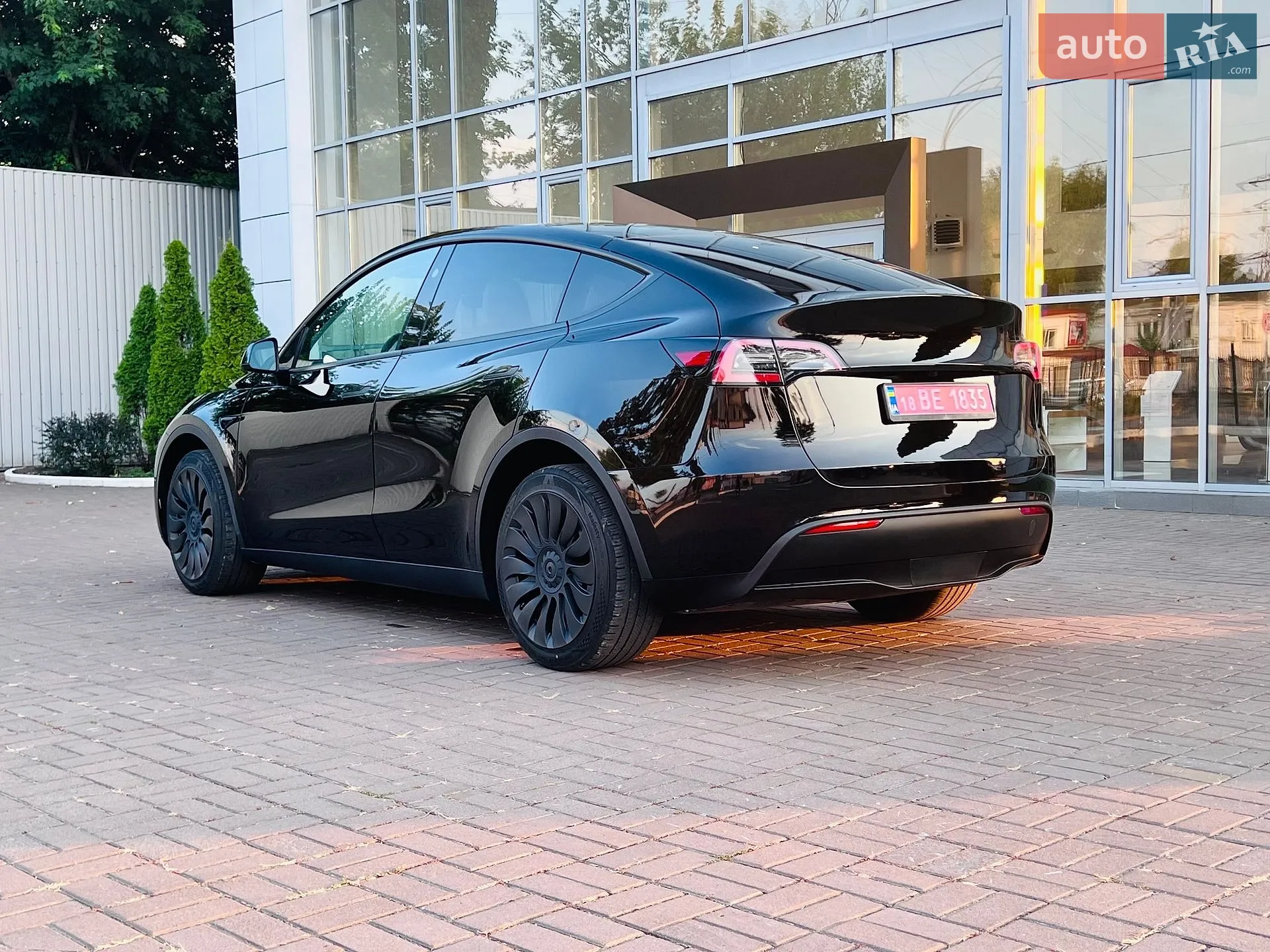 2024 Tesla Model Y - мініатюра 7
