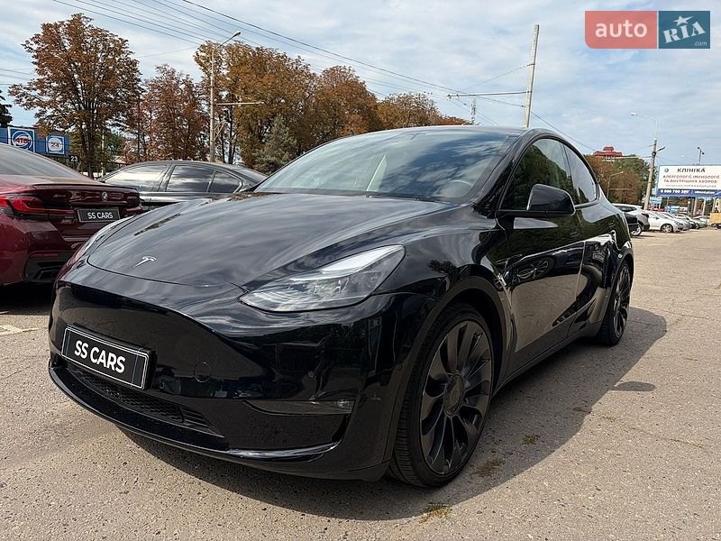 Внедорожник / Кроссовер Tesla Model Y 2022 в Полтаве