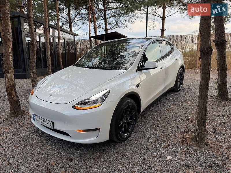 Tesla Model Y 2022