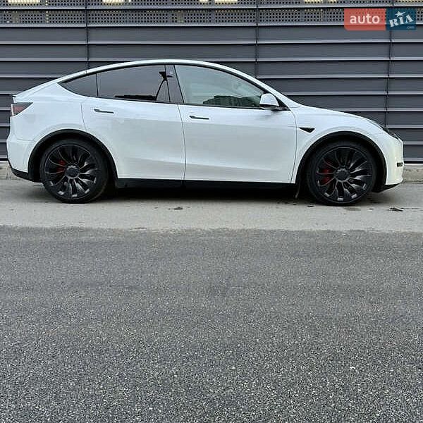 Внедорожник / Кроссовер Tesla Model Y 2022 в Виннице