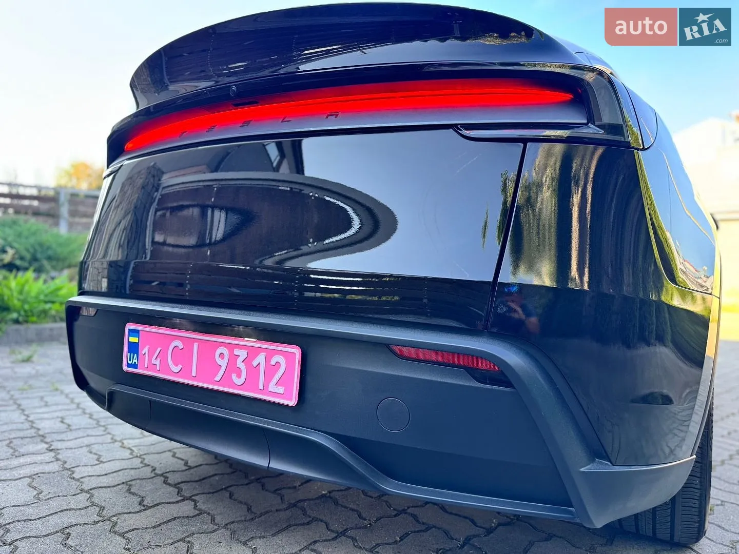 2026 Tesla Model Y - мініатюра 46