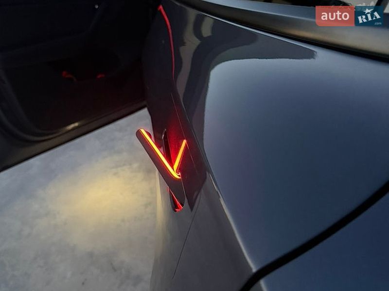 Внедорожник / Кроссовер Tesla Model Y 2023 в Звягеле фото 21 Внедорожник / Кроссовер Tesla Model Y 2023 в Звягеле
