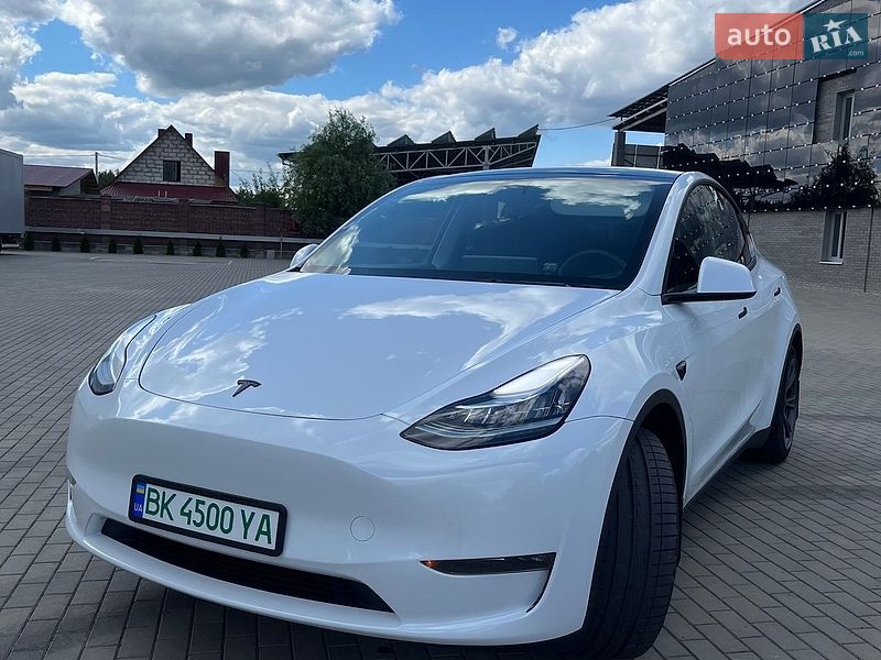 Tesla Model Y 2022 Tesla Model Y 2022
