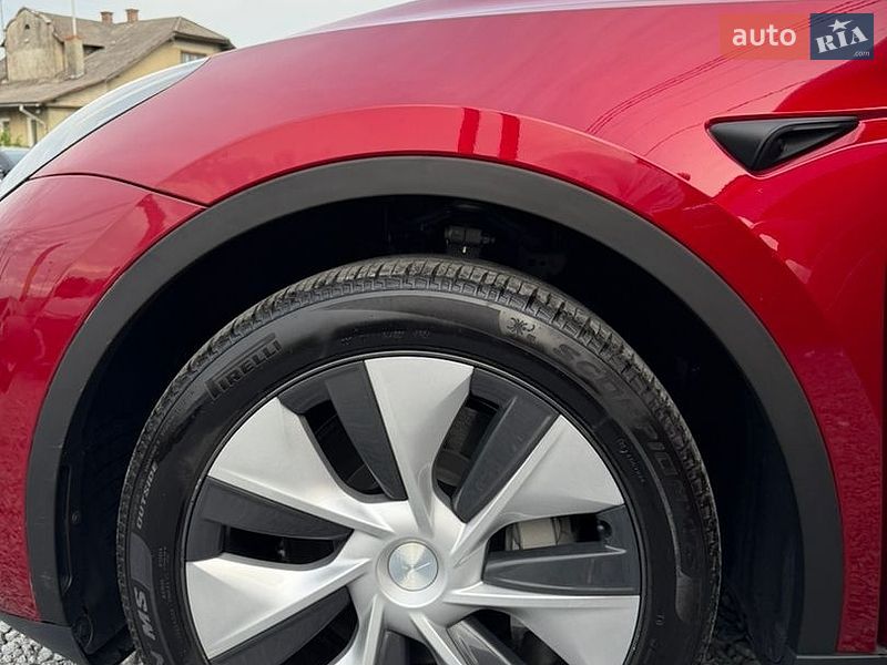 Позашляховик / Кросовер Tesla Model Y 2024 в Стрию