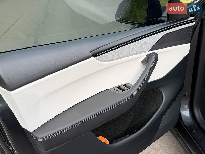 Позашляховик / Кросовер Tesla Model Y 2025 в Бориславі фото 11 Позашляховик / Кросовер Tesla Model Y 2025 в Бориславі