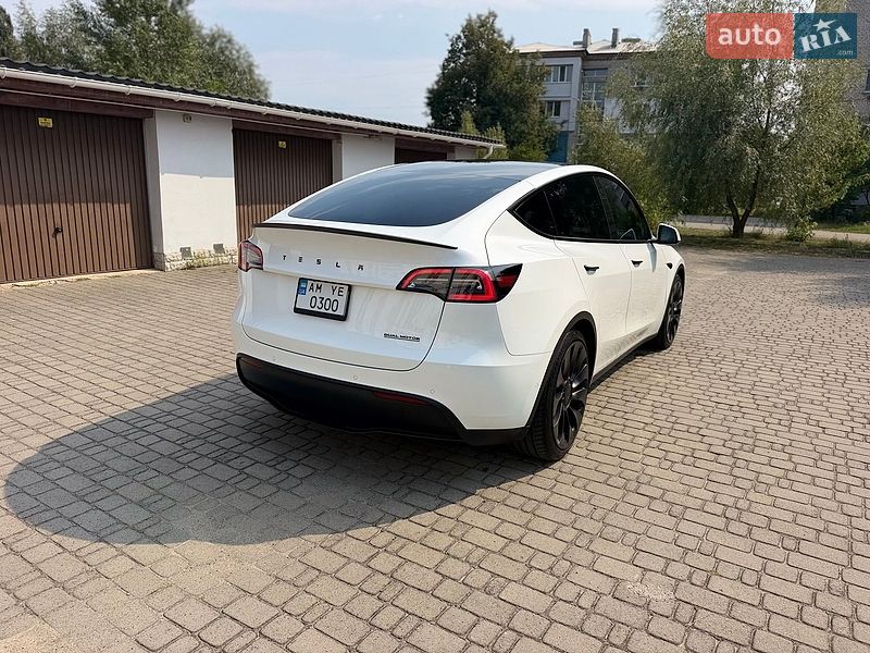 Внедорожник / Кроссовер Tesla Model Y 2022 в Малине