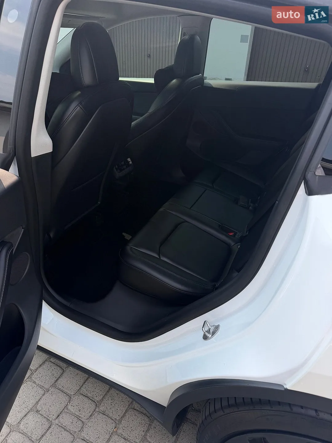 2022 Tesla Model Y - мініатюра 11