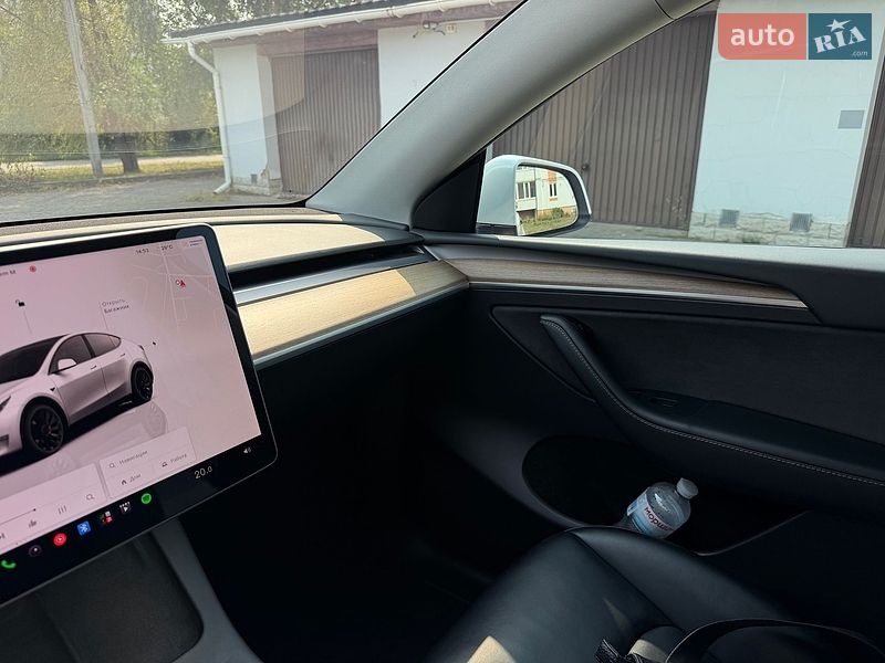 Внедорожник / Кроссовер Tesla Model Y 2022 в Малине
