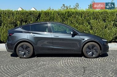 Внедорожник / Кроссовер Tesla Model Y 2025 в Днепре