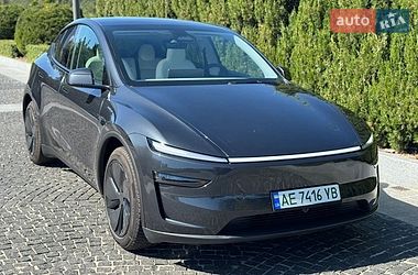 Внедорожник / Кроссовер Tesla Model Y 2025 в Днепре