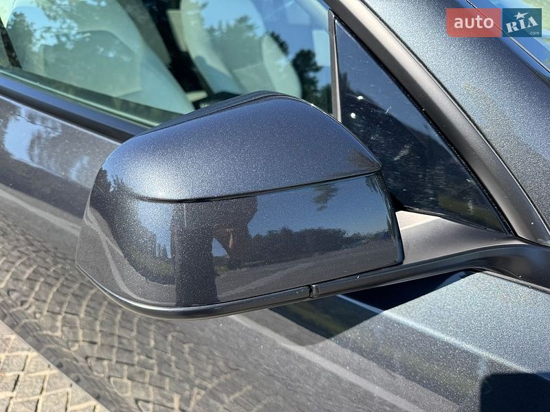 Внедорожник / Кроссовер Tesla Model Y 2025 в Днепре