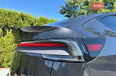 Внедорожник / Кроссовер Tesla Model Y 2025 в Днепре