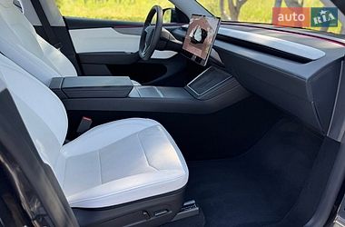 Внедорожник / Кроссовер Tesla Model Y 2025 в Днепре