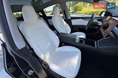 Внедорожник / Кроссовер Tesla Model Y 2025 в Днепре