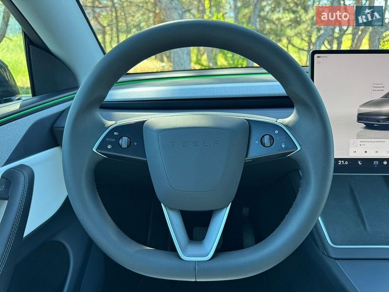Внедорожник / Кроссовер Tesla Model Y 2025 в Днепре
