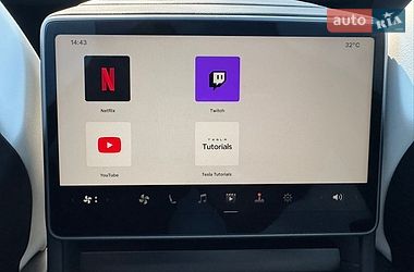Внедорожник / Кроссовер Tesla Model Y 2025 в Днепре