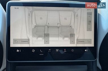 Внедорожник / Кроссовер Tesla Model Y 2025 в Днепре