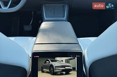 Внедорожник / Кроссовер Tesla Model Y 2025 в Днепре