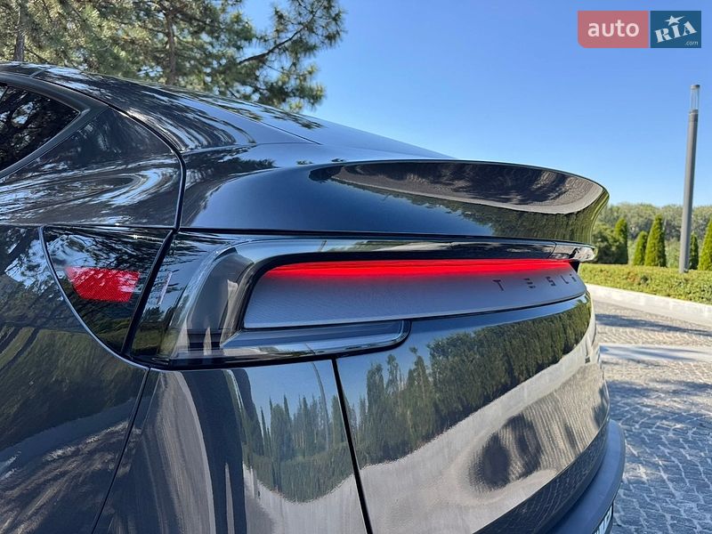 Внедорожник / Кроссовер Tesla Model Y 2025 в Днепре