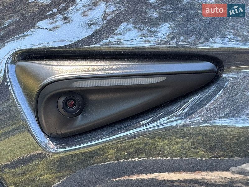 Внедорожник / Кроссовер Tesla Model Y 2025 в Днепре
