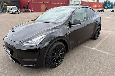Внедорожник / Кроссовер Tesla Model Y 2021 в Киеве