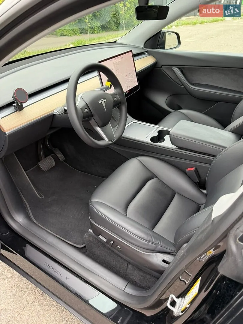 2021 Tesla Model Y - мініатюра 8